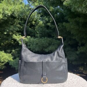 Relativity Classic Leather Shoulder Bag Black Zip Top Gold Hardware Workwear